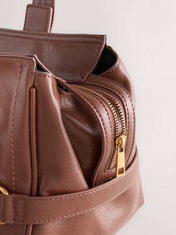 Next Shopper in Bruin