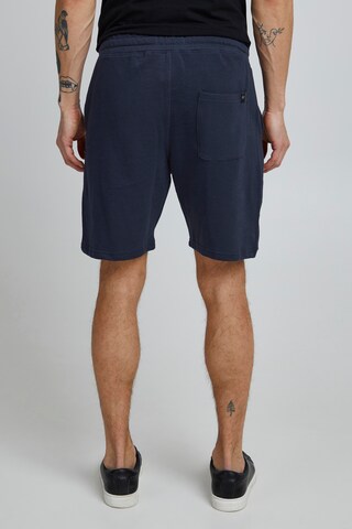 BLEND Regular Shorts in Blau