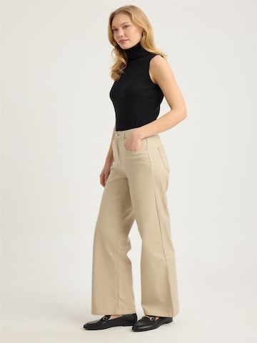 HOME STORE Regular Jeans in Brown