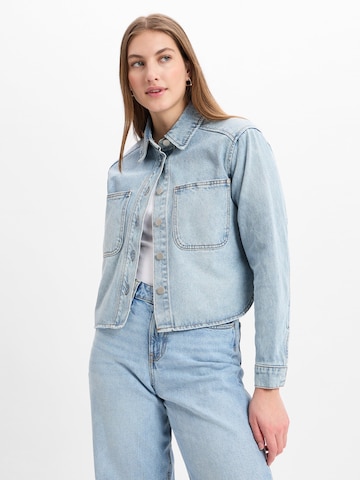 Marie Lund Between-season jacket in Blue: front