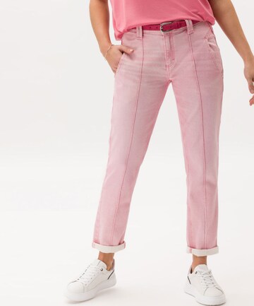 BRAX Regular Jeans 'Merrit' in Pink: predná strana