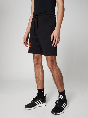 VIERVIER Regular Shorts 'Kira' in Schwarz