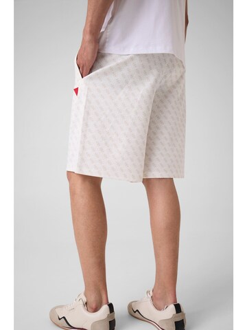 GUESS Loosefit Shorts in Weiß