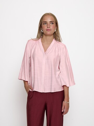 minus Shirt 'Seria' in Pink: Vorderseite