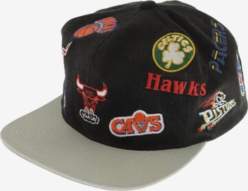 Mitchell & Ness Hat & Cap in One size in Black: front