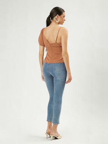 Influencer Top in Brown