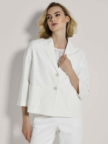 MADELEINE Blazer in Weiß: Vorderseite