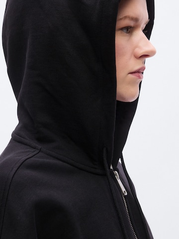 Calvin Klein Jeans Bluza rozpinana w kolorze czarny