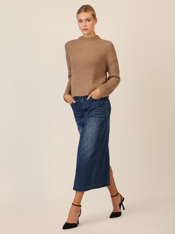 APART Pullover in Braun