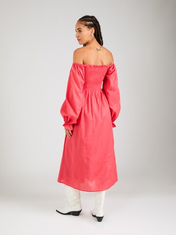 Robe Dorothy Perkins en rose