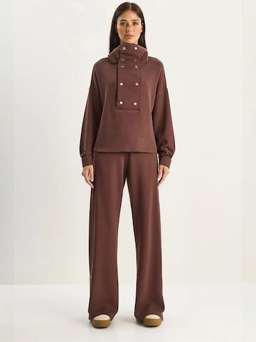 Bianco Lucci - Calças de fato em castanho: frente