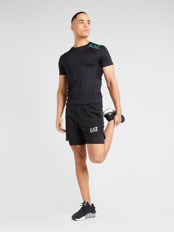 EA7 Emporio Armani Regular Sportshorts in Schwarz