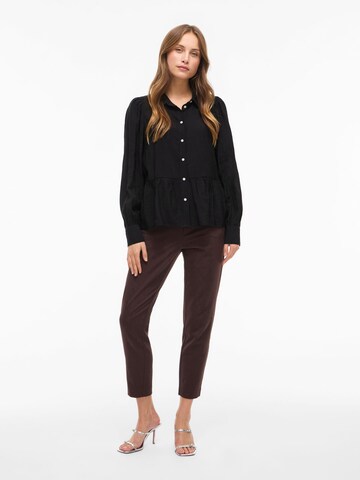 VILA - Blusa 'VILATRIA' en negro