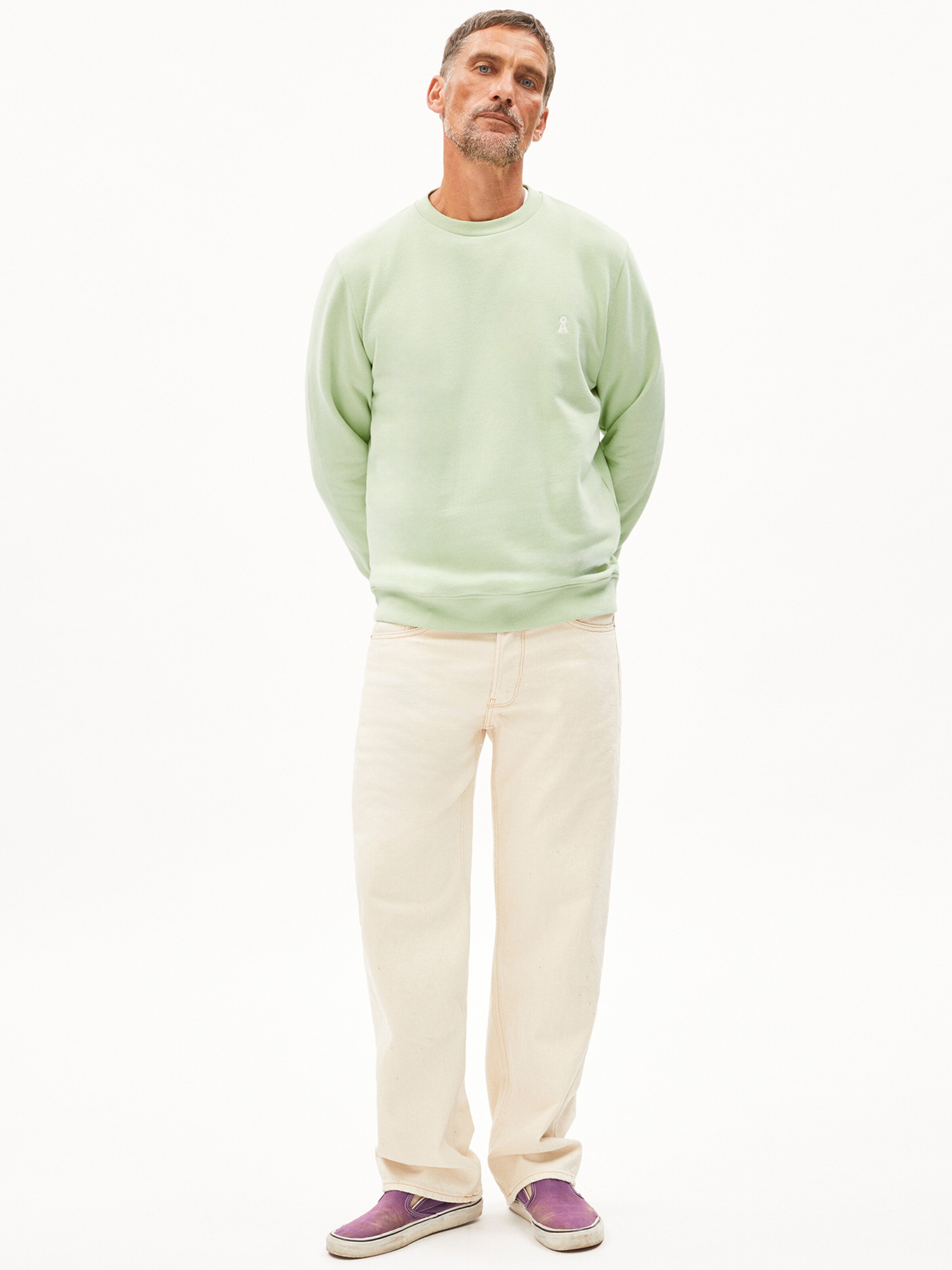 ARMEDANGELS Sweatshirt in Green: front