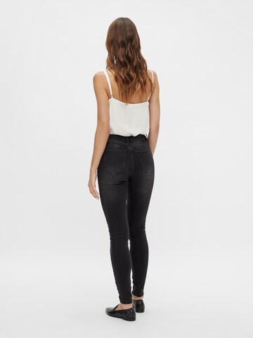 VILA Skinny Jeans in Schwarz