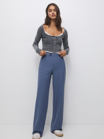 Wide leg Pantaloni de la Pull&Bear pe albastru