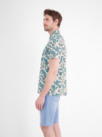 LERROS Sommerliches Poloshirt mit angesagtem, floralem Printmuster in Weiß