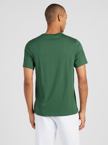 Nike Sportswear Regular Fit T-Shirt 'CLUB' in Grün