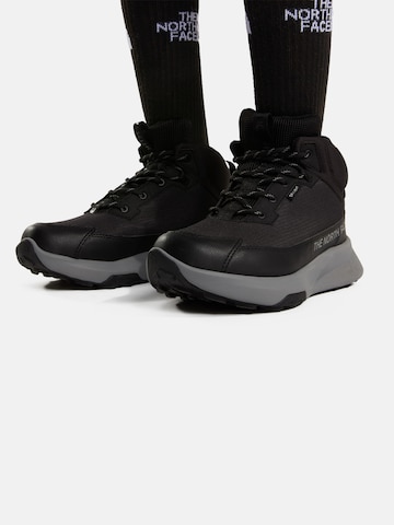 Botine de la THE NORTH FACE pe negru: față
