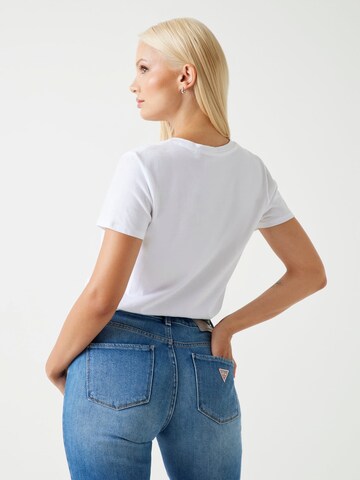 GUESS T-Shirt in Weiß