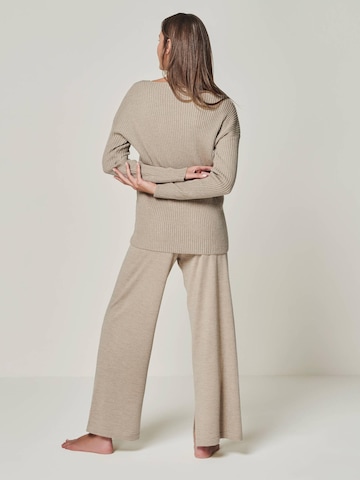 Abito da casa 'LOUNGEWEAR SET  - Pullover Blossom & Pants Bailey' di YOU LOOK PERFECT in grigio