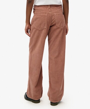 Loosefit Pantalon Superdry en marron