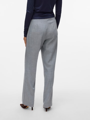 VERO MODA Regular Pantalon 'VMAYAR LYN' in Grijs