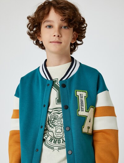 Koton Tussenjas in de kleur Groen / Gemengde kleuren, Productweergave