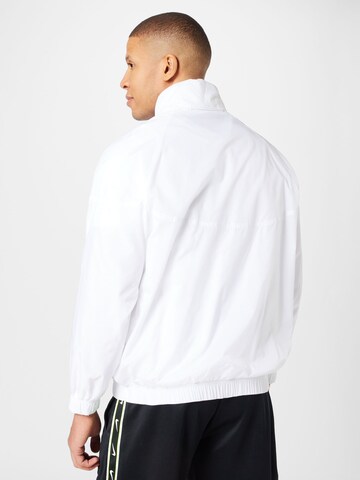 Veste mi-saison 'Windrunner' Nike Sportswear en blanc