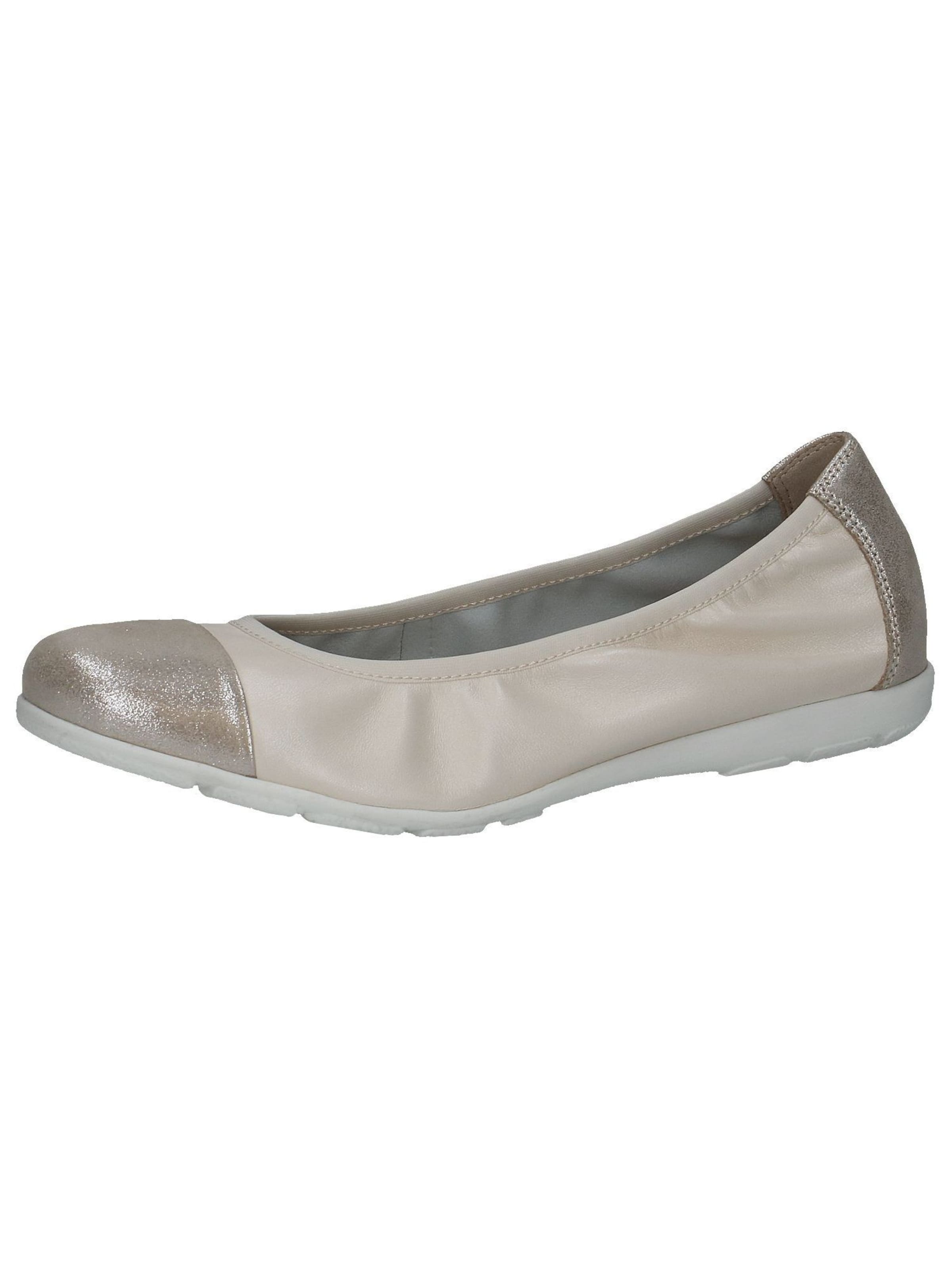 CAPRICE Ballerina in Beige: voorkant