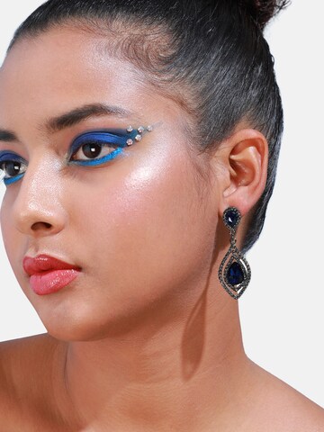 SOHI Uhani 'Chavi' | srebrna barva: sprednja stran