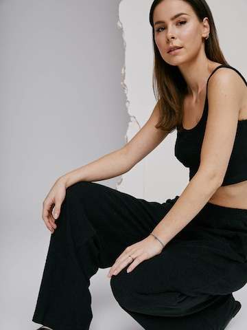 Wide Leg Pantalon 'Elsa' A LOT LESS en noir