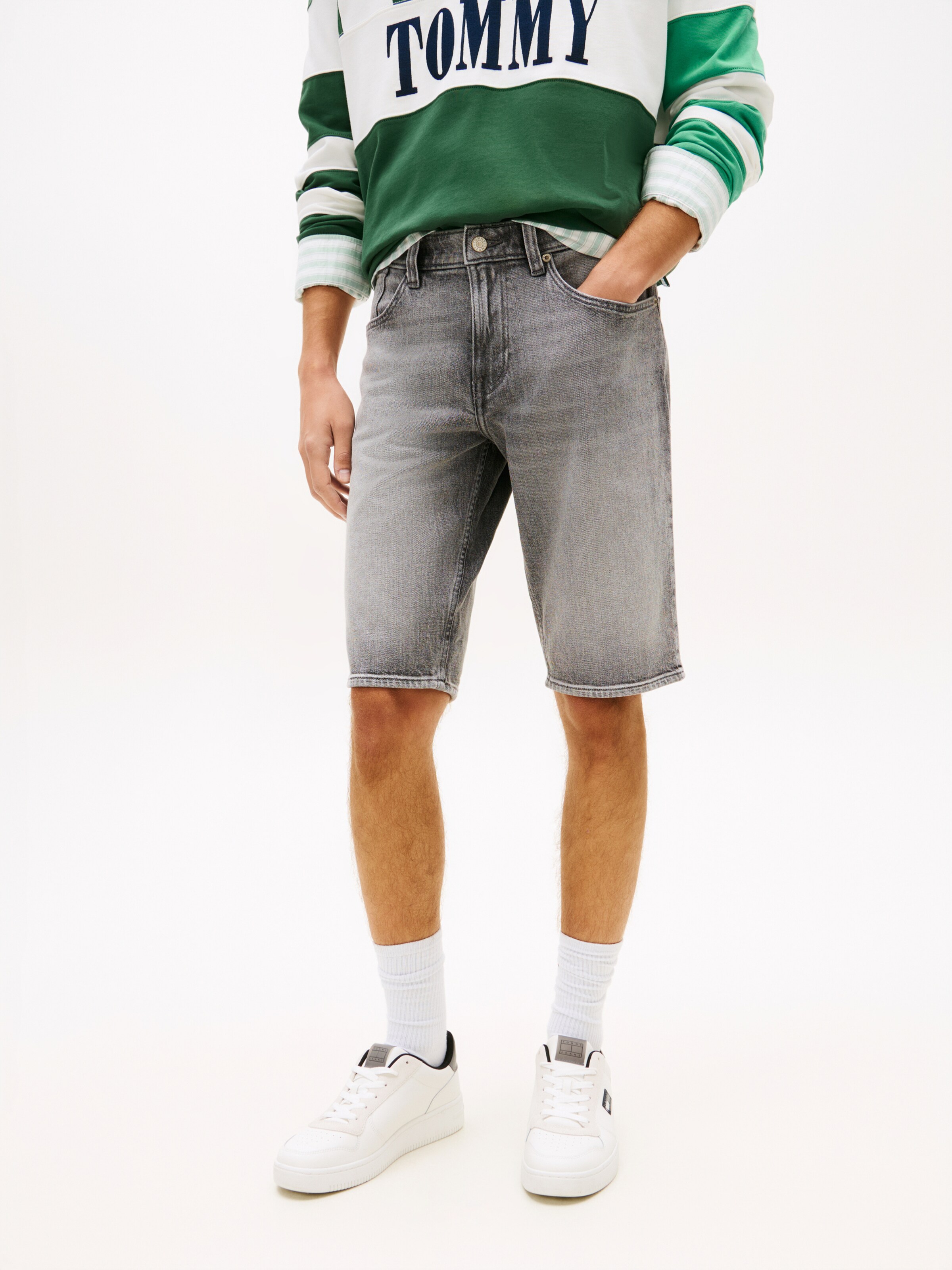 Tommy Jeans Regular Shorts  Ronnie in Grau: Vorderseite