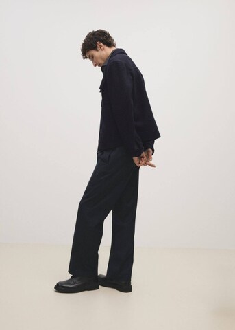 MANGO MAN Loose fit Pleat-Front Pants 'SERGI' in Blue