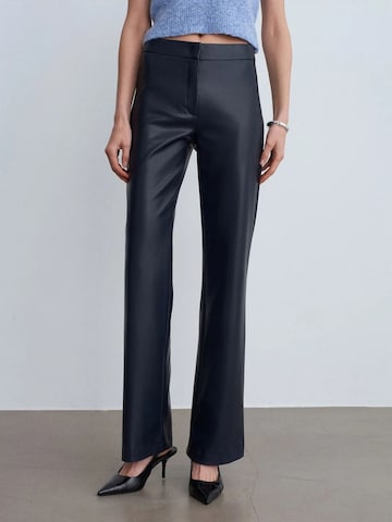 Dilvin - Flared Calças em preto: frente