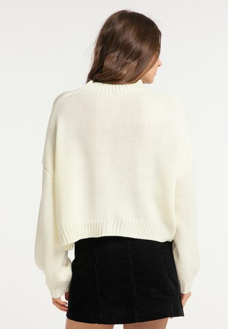 MYMO Sweater in White