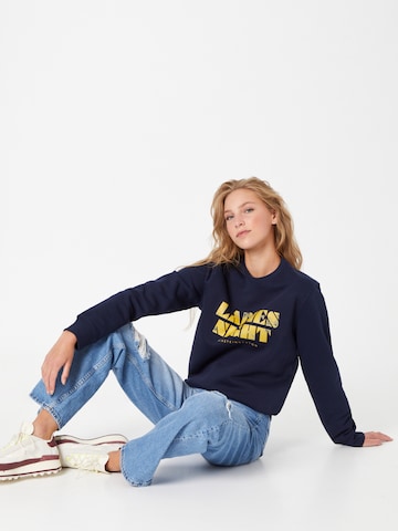 EINSTEIN & NEWTON Sweatshirt 'Klara Geist' i blå