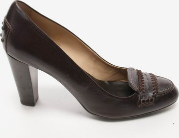 Tod's High Heels & Pumps in 39 in Brown: front