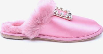 Roger Vivier Flats & Loafers in 36 in Pink: front