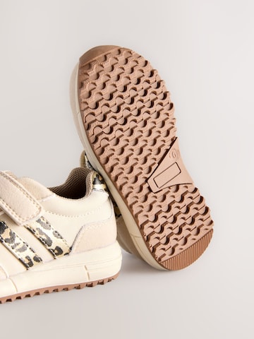 Sneaker de la Next pe bej