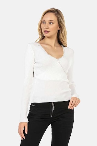Pull-over CIPO & BAXX en blanc : devant