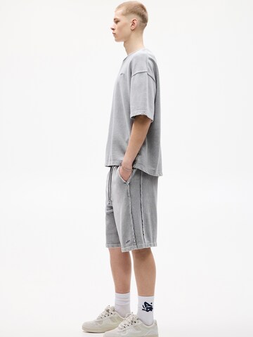 Pull&Bear Baggy Nadrág 'STWD' - szürke