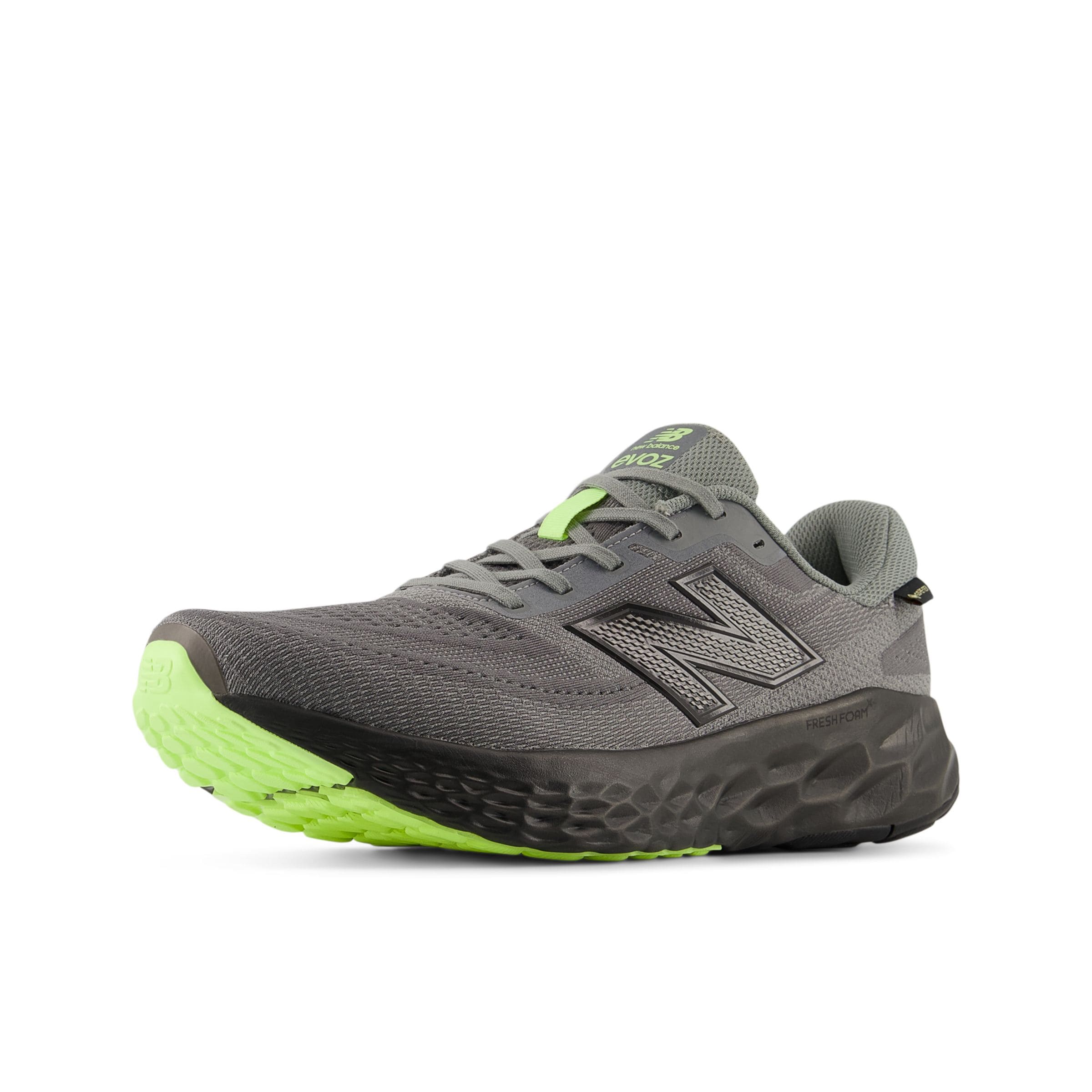 new balance Loopschoen in Grijs: voorkant