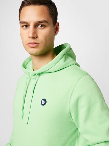 WOOD WOOD Sweatshirt 'Ian' in Green