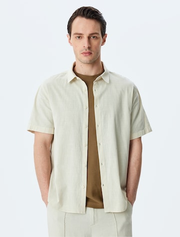 Koton Regular Fit Hemd in Weiß: Vorderseite