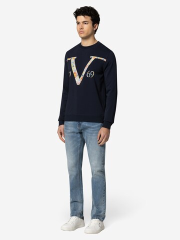 19V69 ITALIA Sweatshirt 'Nico Baroque' in Blue