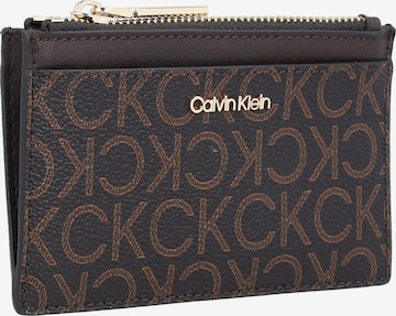 Calvin Klein Case ' ' in Brown