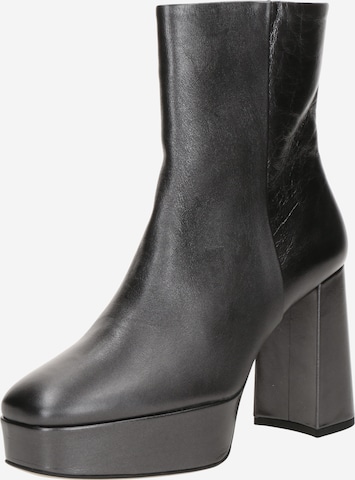 pilka Högl Aulinukai 'Nora': priekis