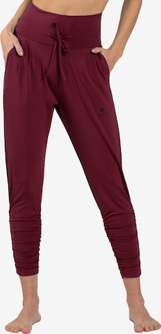 Magadi Workout Pants 'Francis' in Red: front