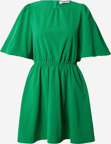 Rochie 'Dottie' de la Essentiel Antwerp pe verde: față